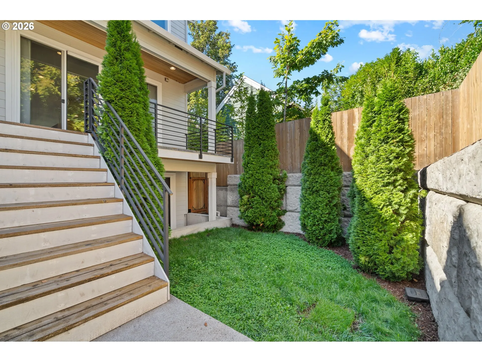 Yard-Back