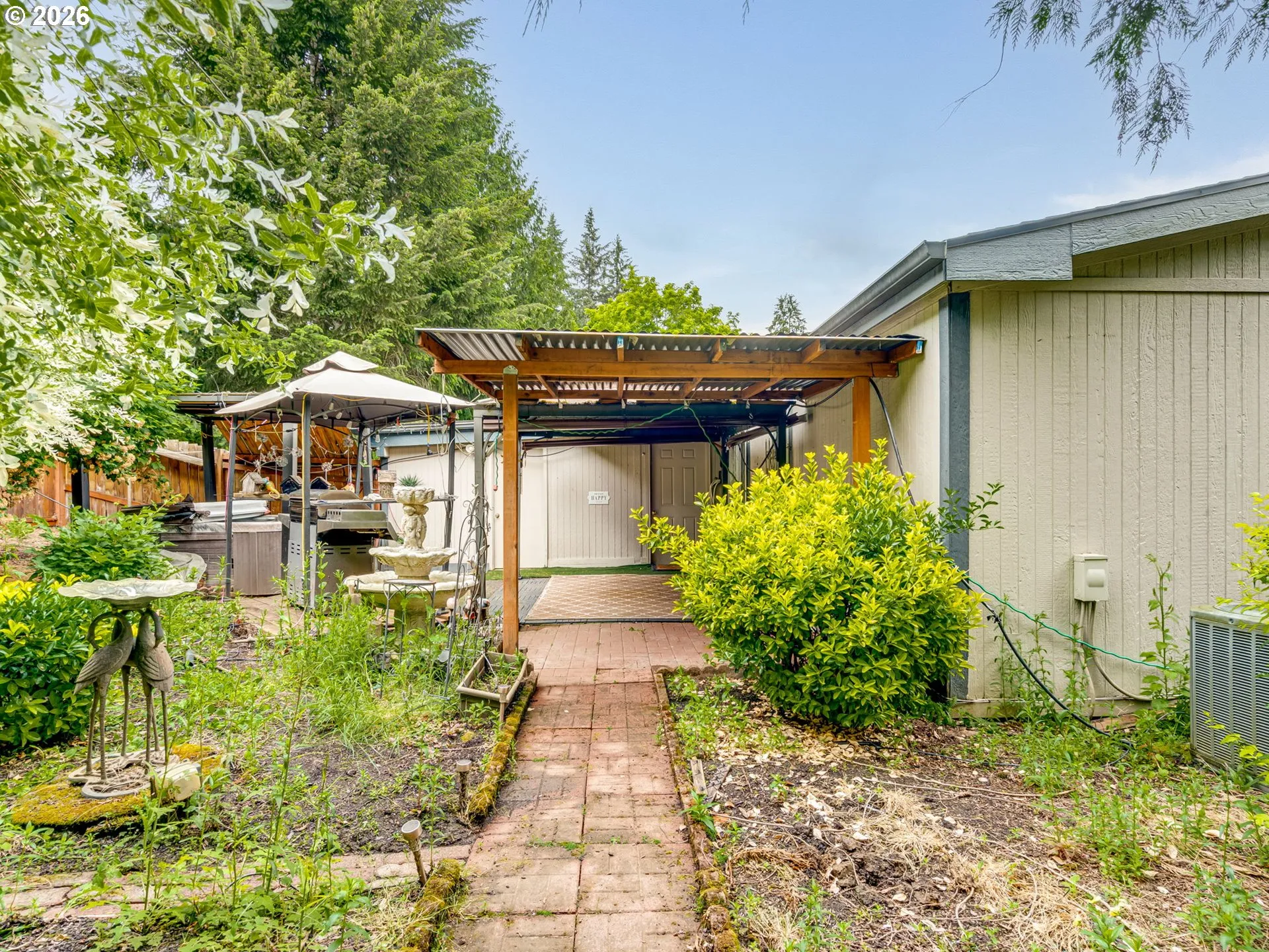 Yard-Back