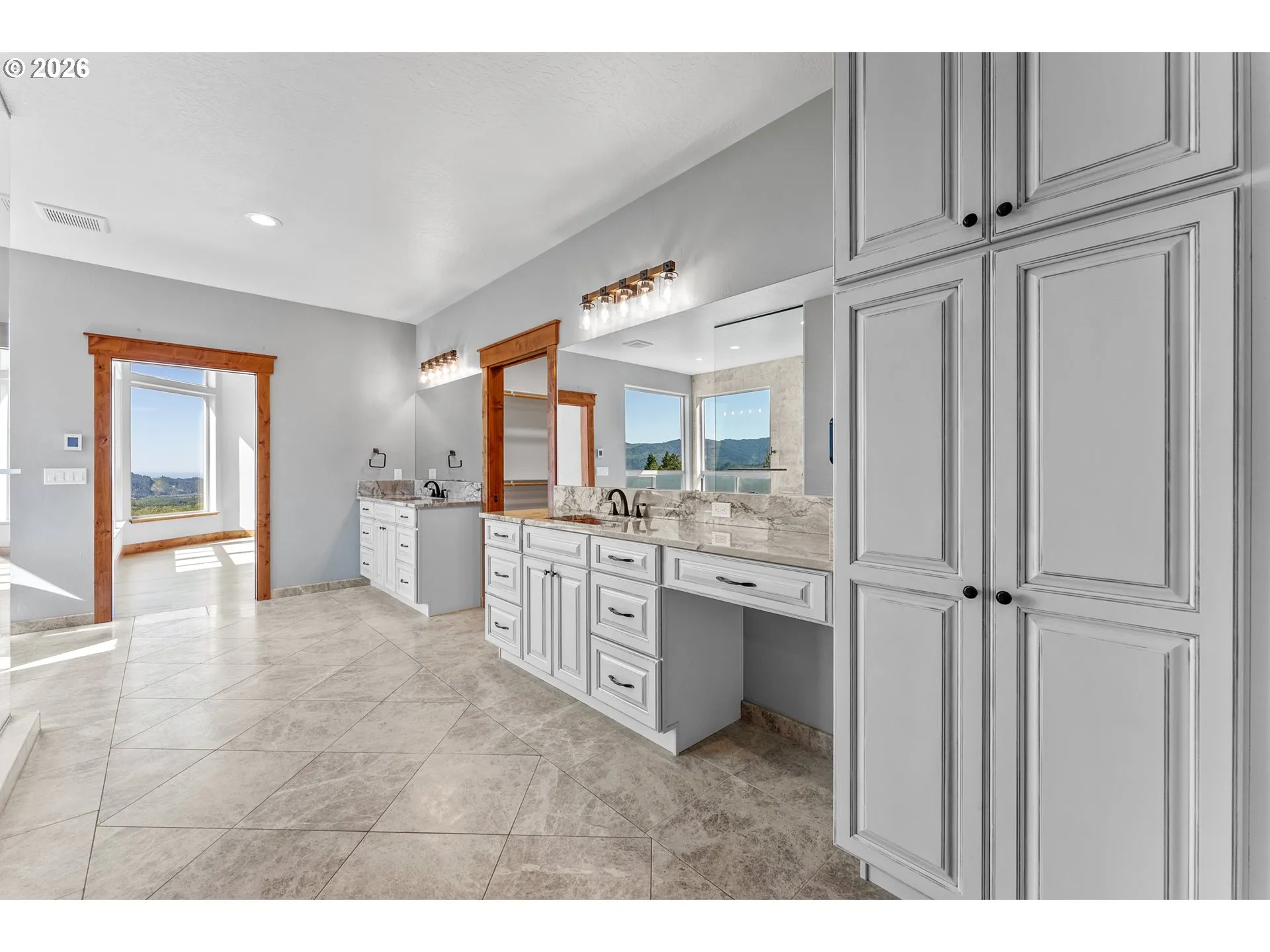 Owner's Suite Bathroom