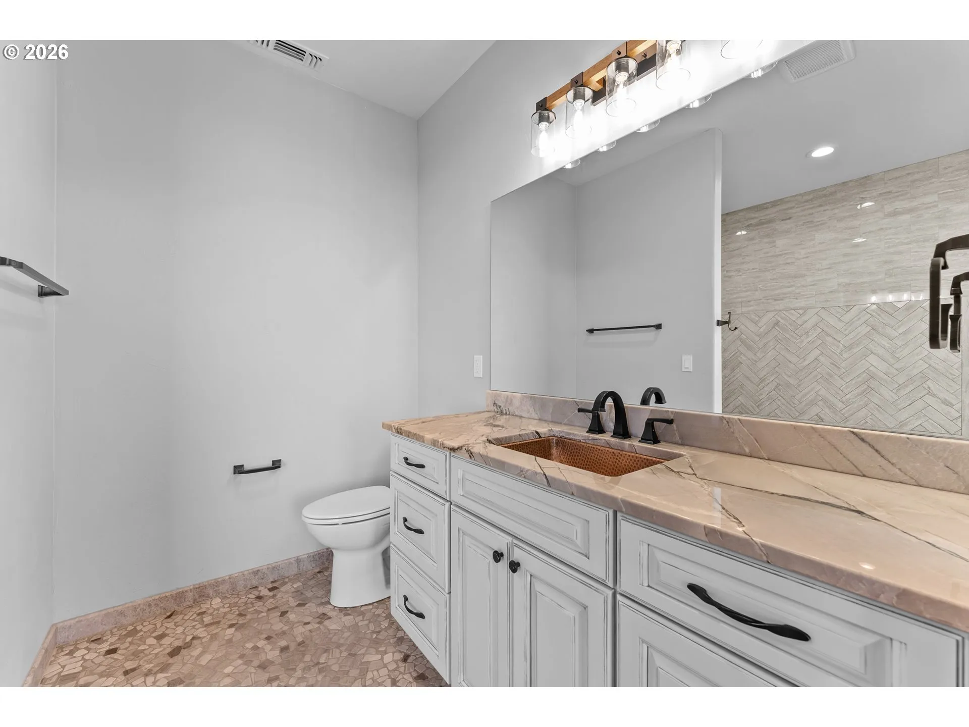 En Suite Bathroom