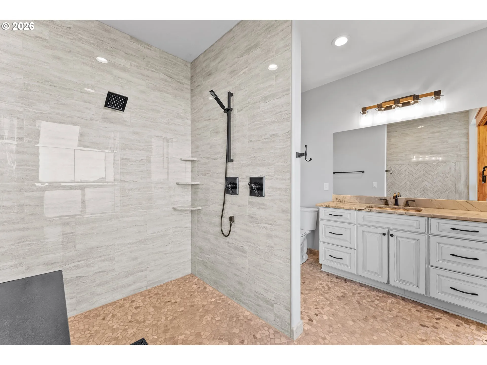 En Suite Bathroom