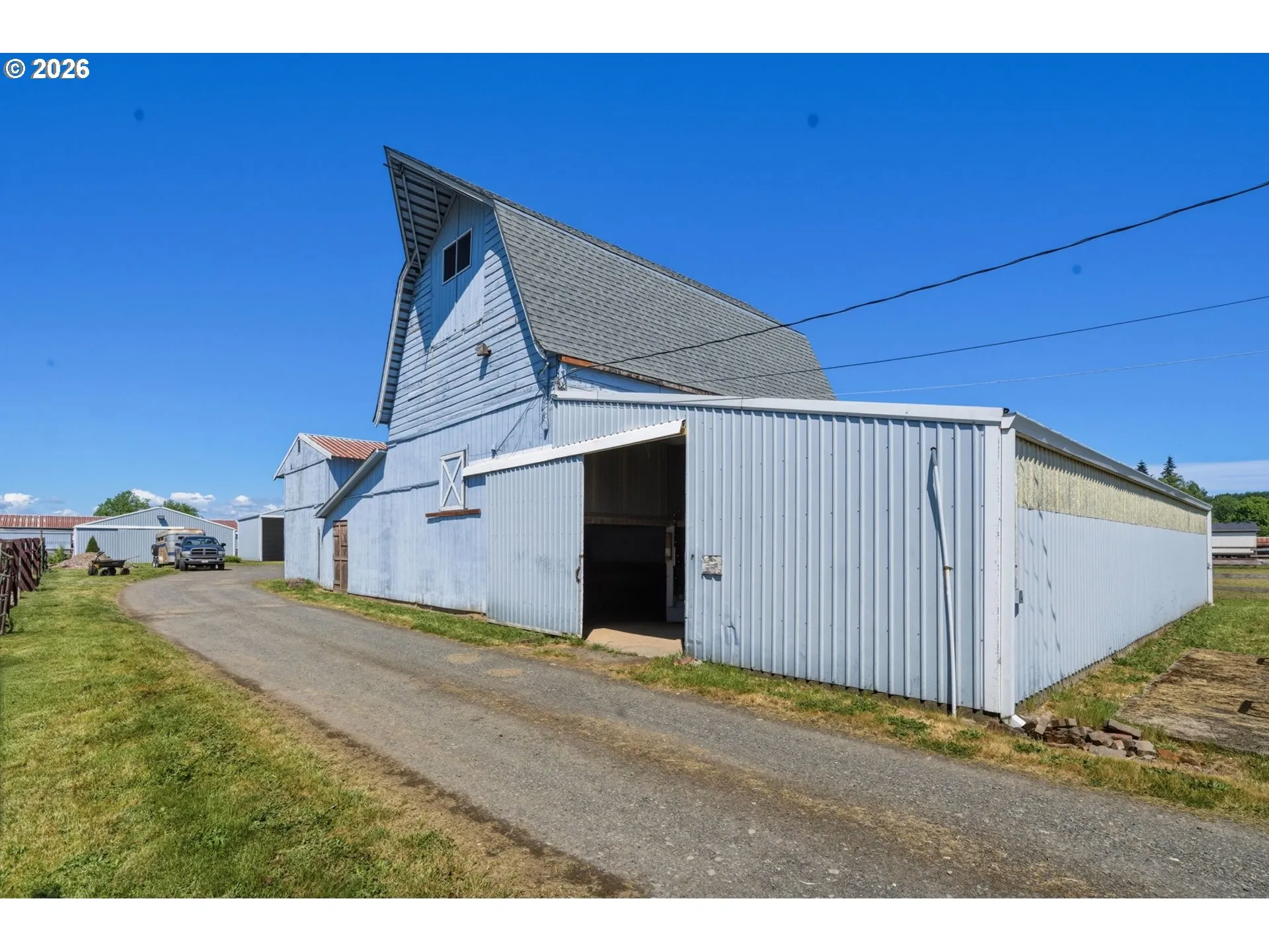 Barn
