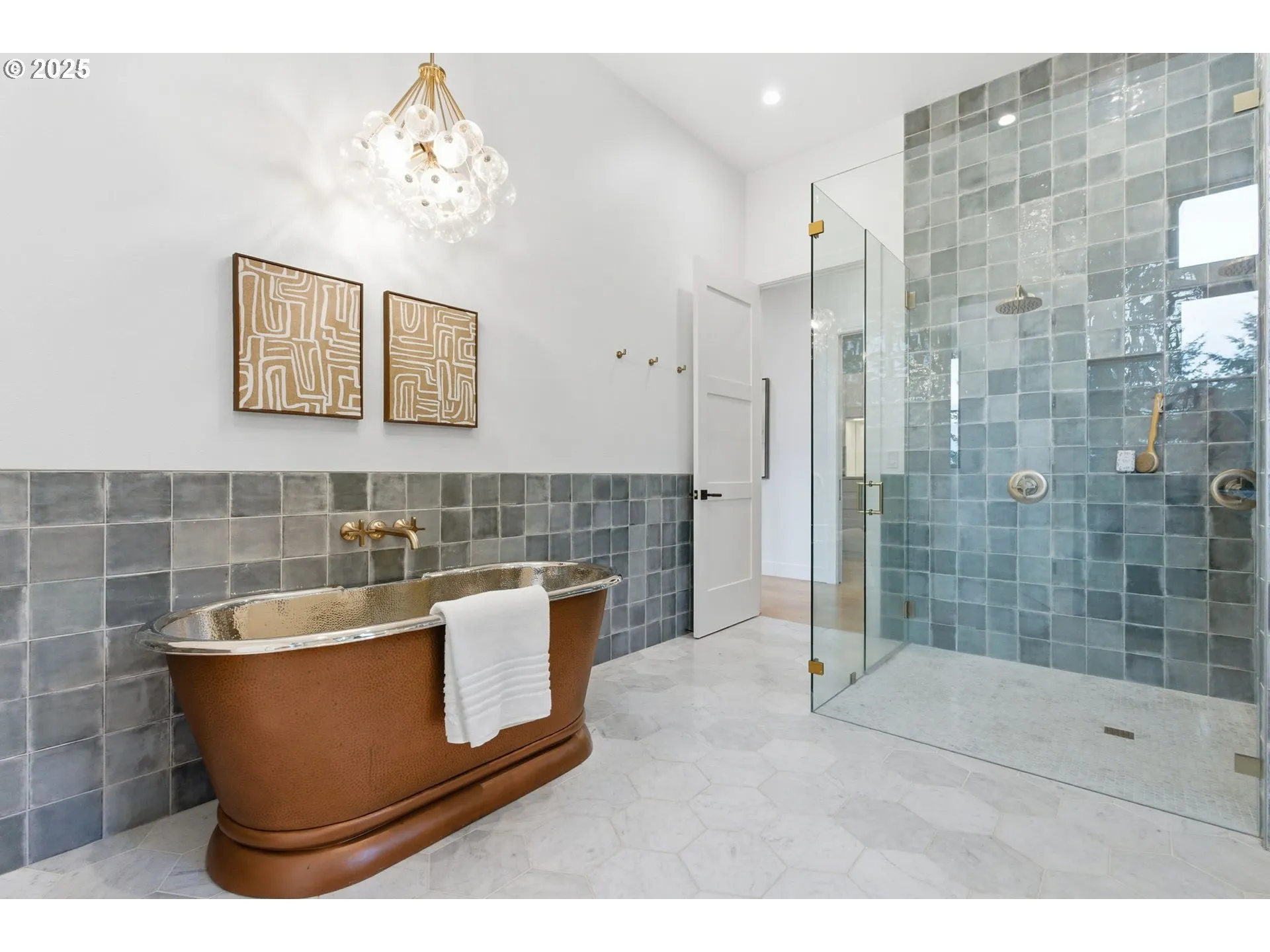 Owner's Suite Bathroom-Garden Tub
