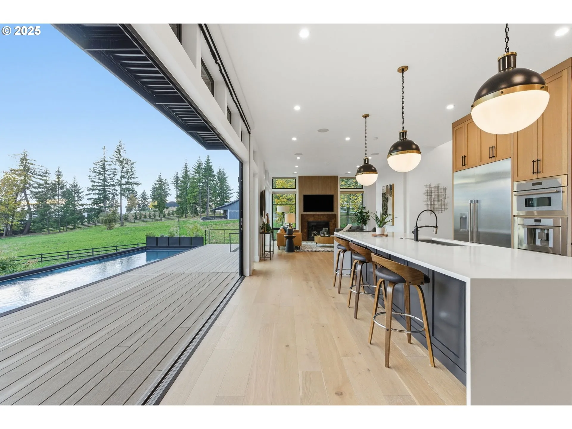 Kitchen/Outside