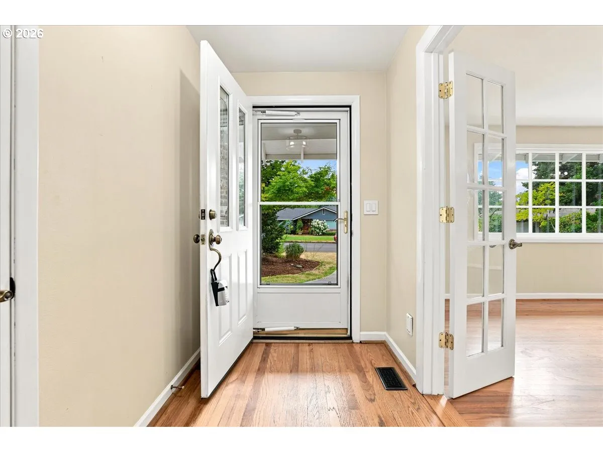 Entrance/Foyer