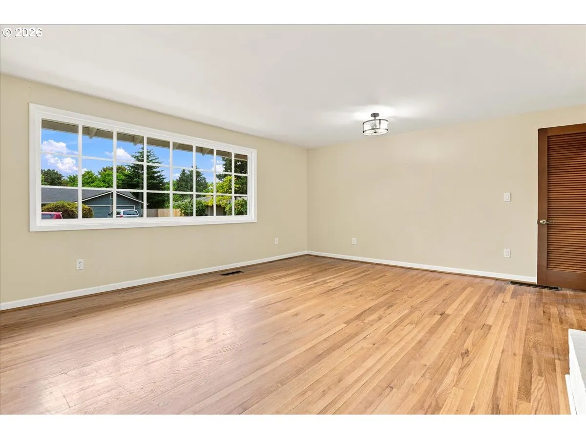 Dining Room-Formal