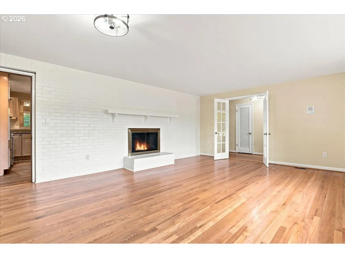 Living Room/Dining Room