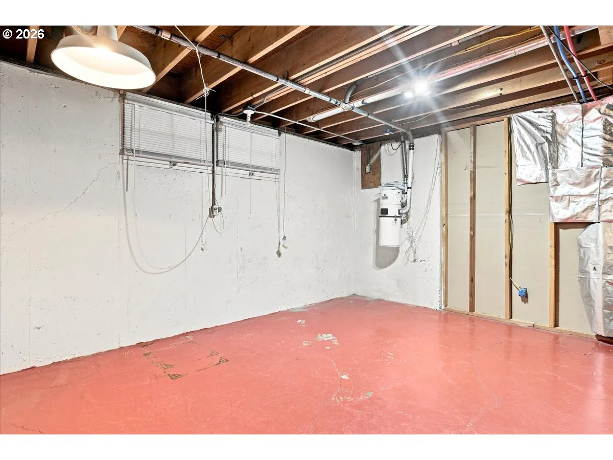 Basement-Unfinished