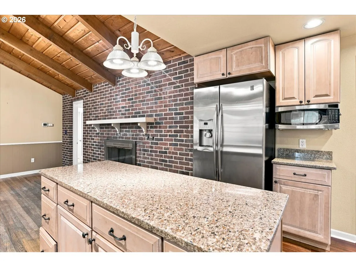 Kitchen-Island