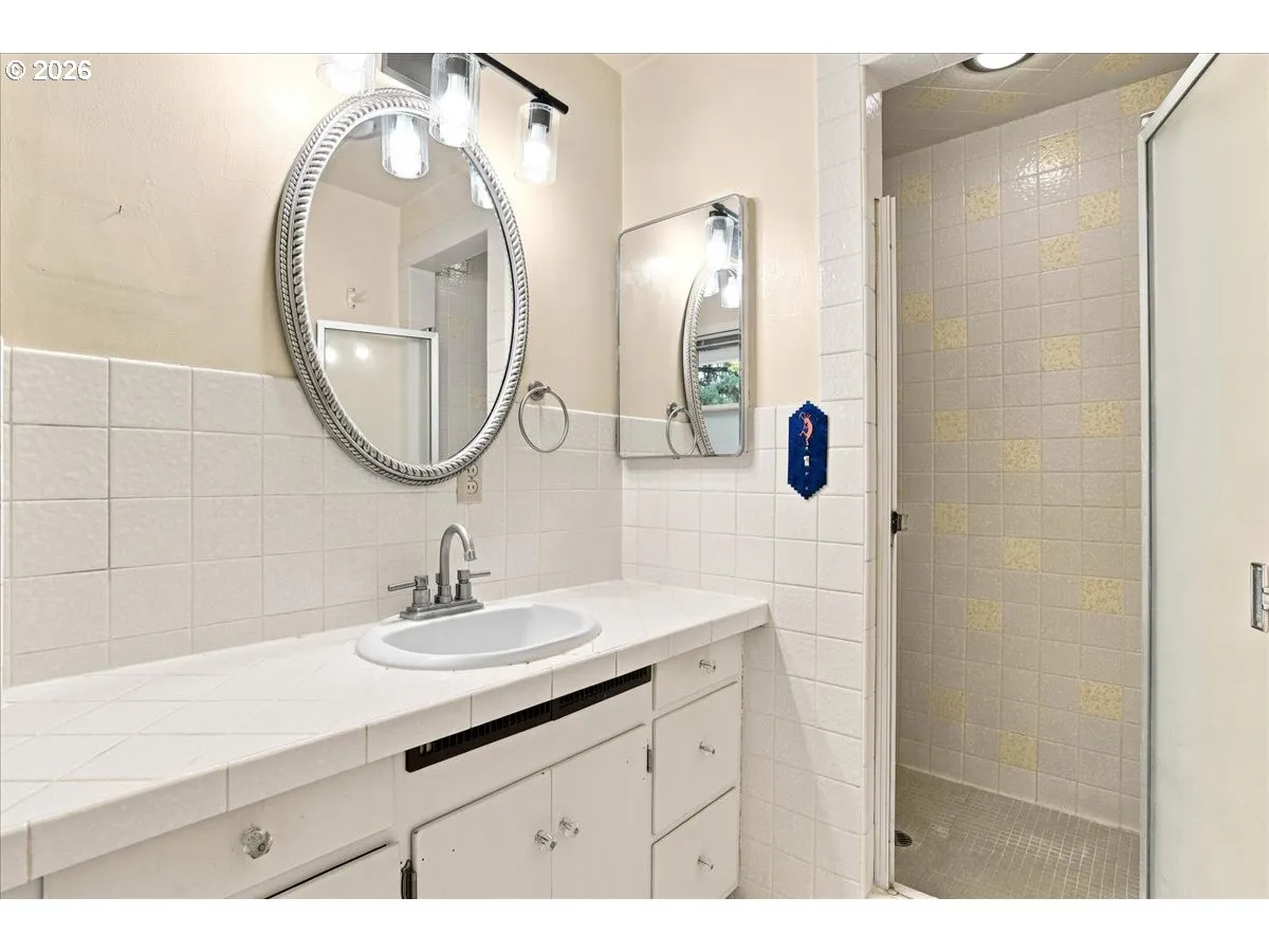 Bathroom, Attached-Walk in Shower