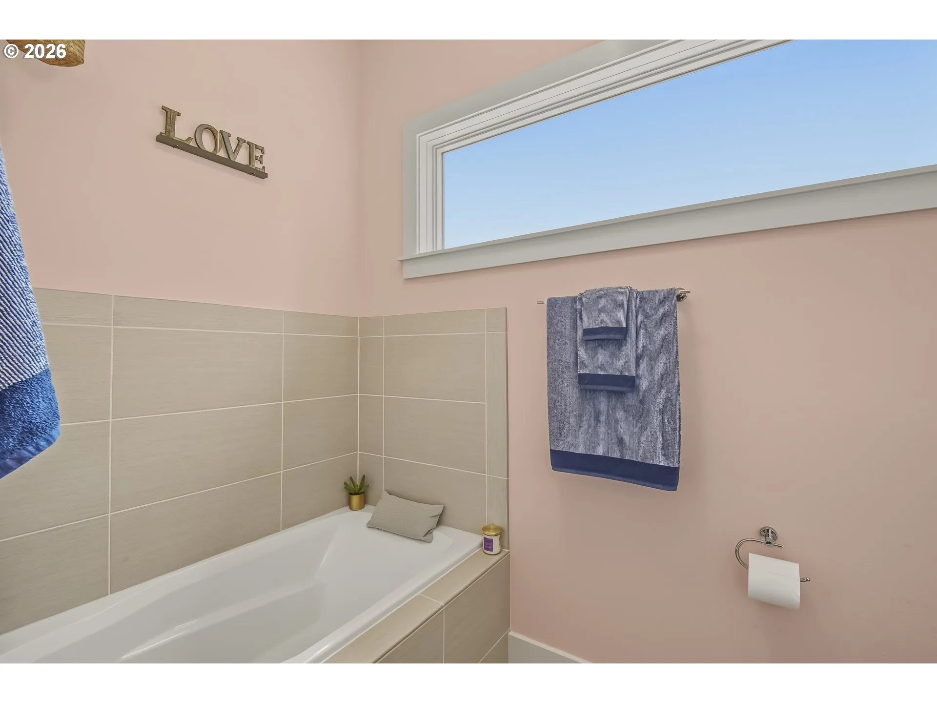 Bathroom-Upper