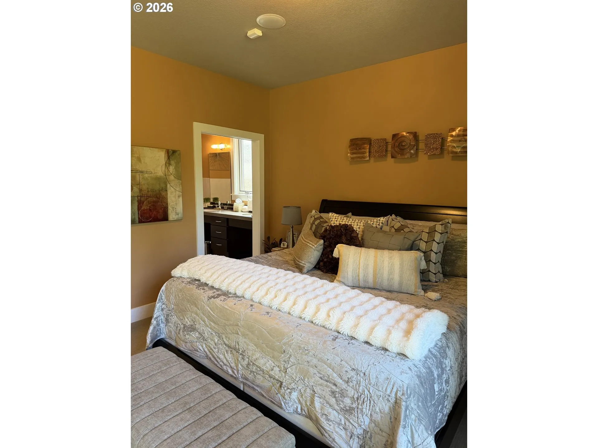 Bedroom, Primary