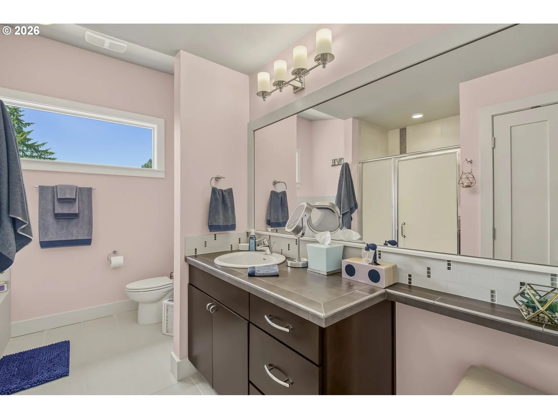 Bathroom-Upper