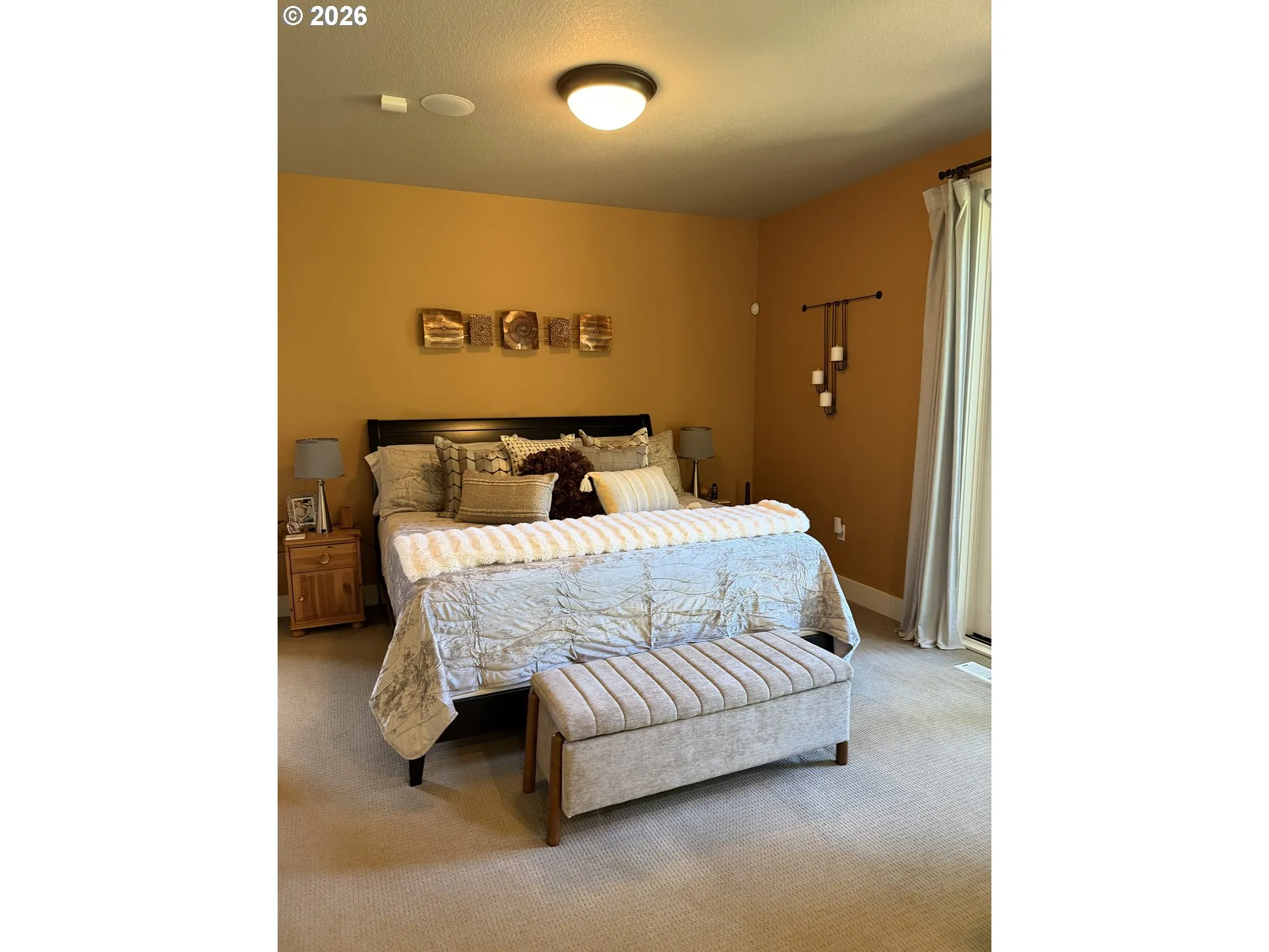 Bedroom, Primary