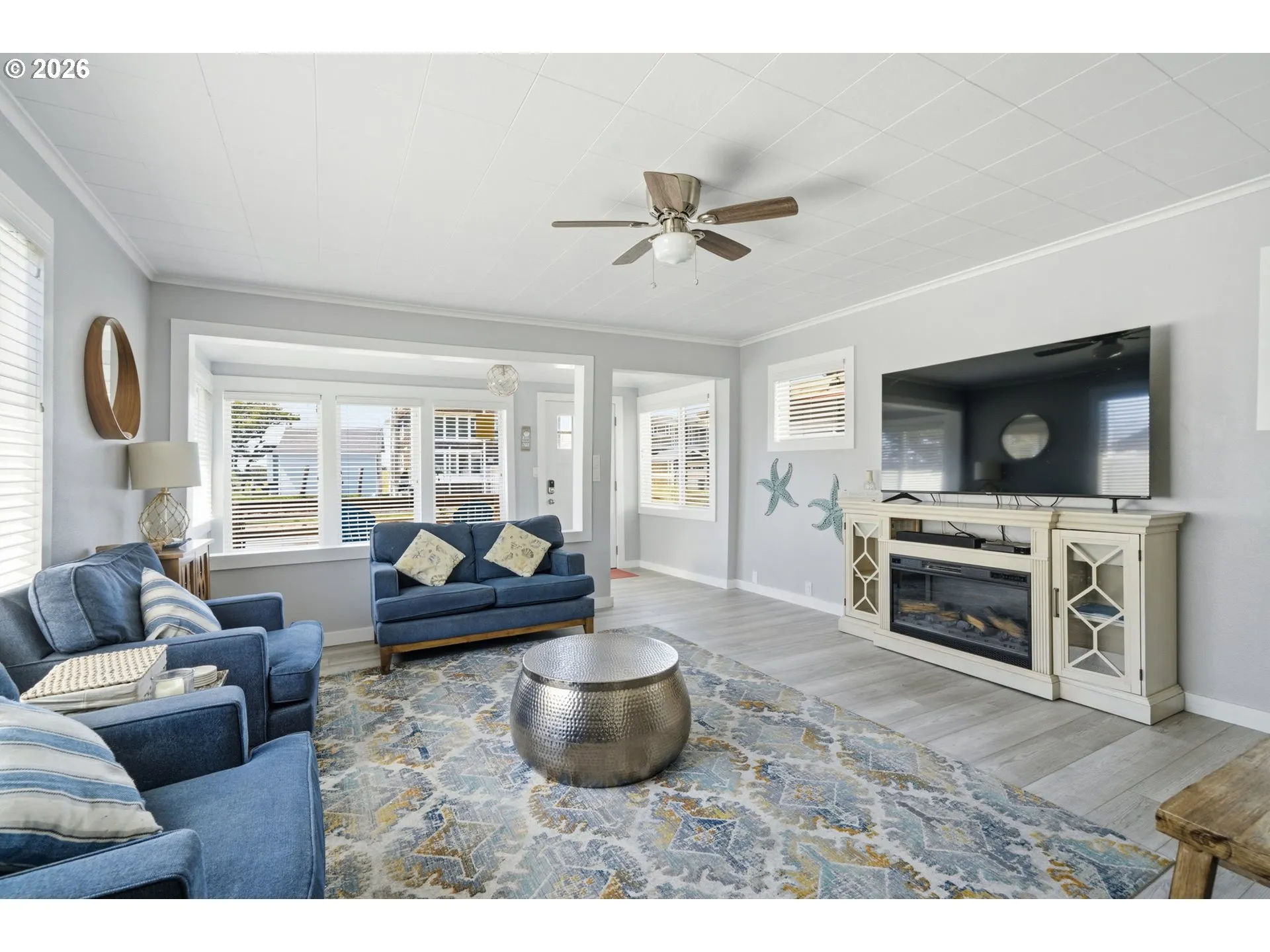 Living Room-Wide Angle/Fisheye