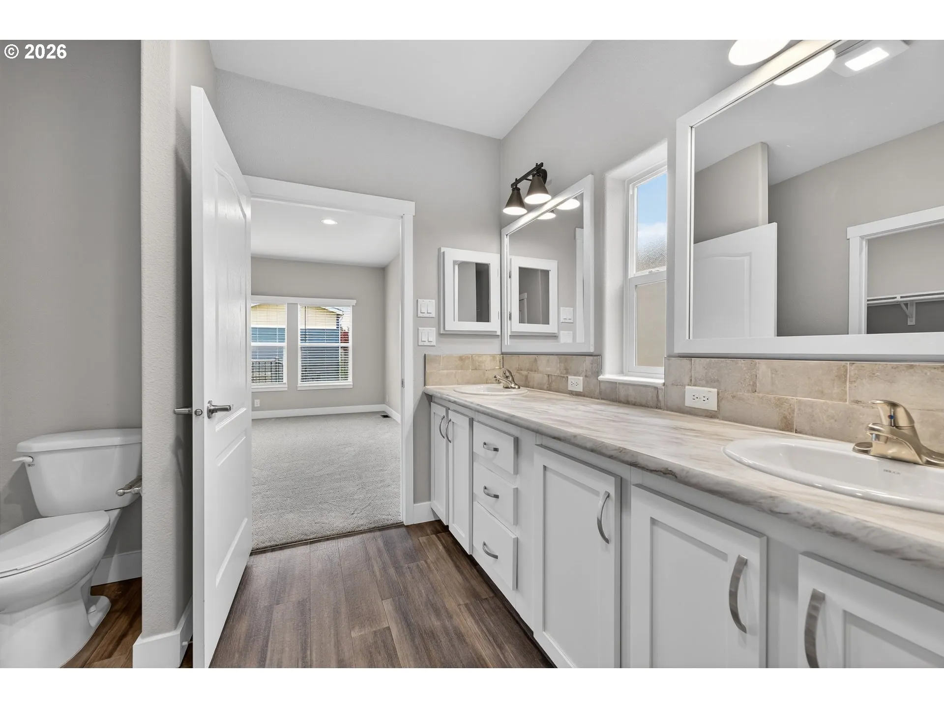 Bathroom, Attached