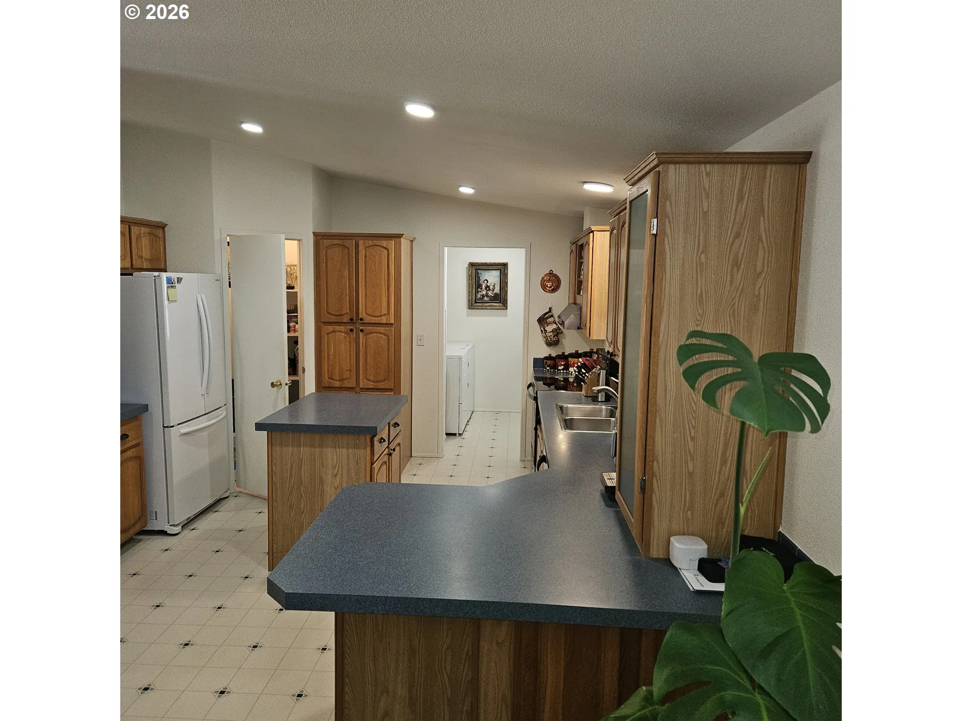 Kitchen-Island