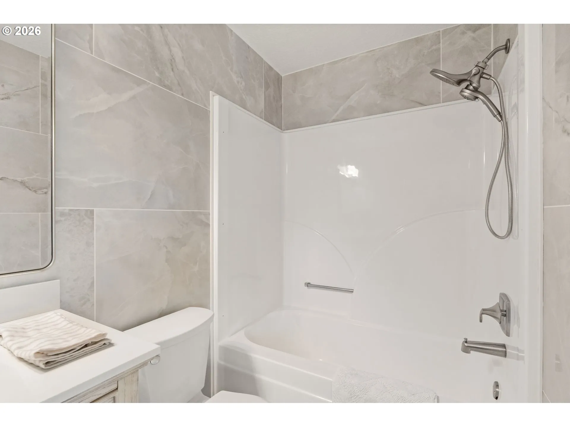 Bathroom-Upper