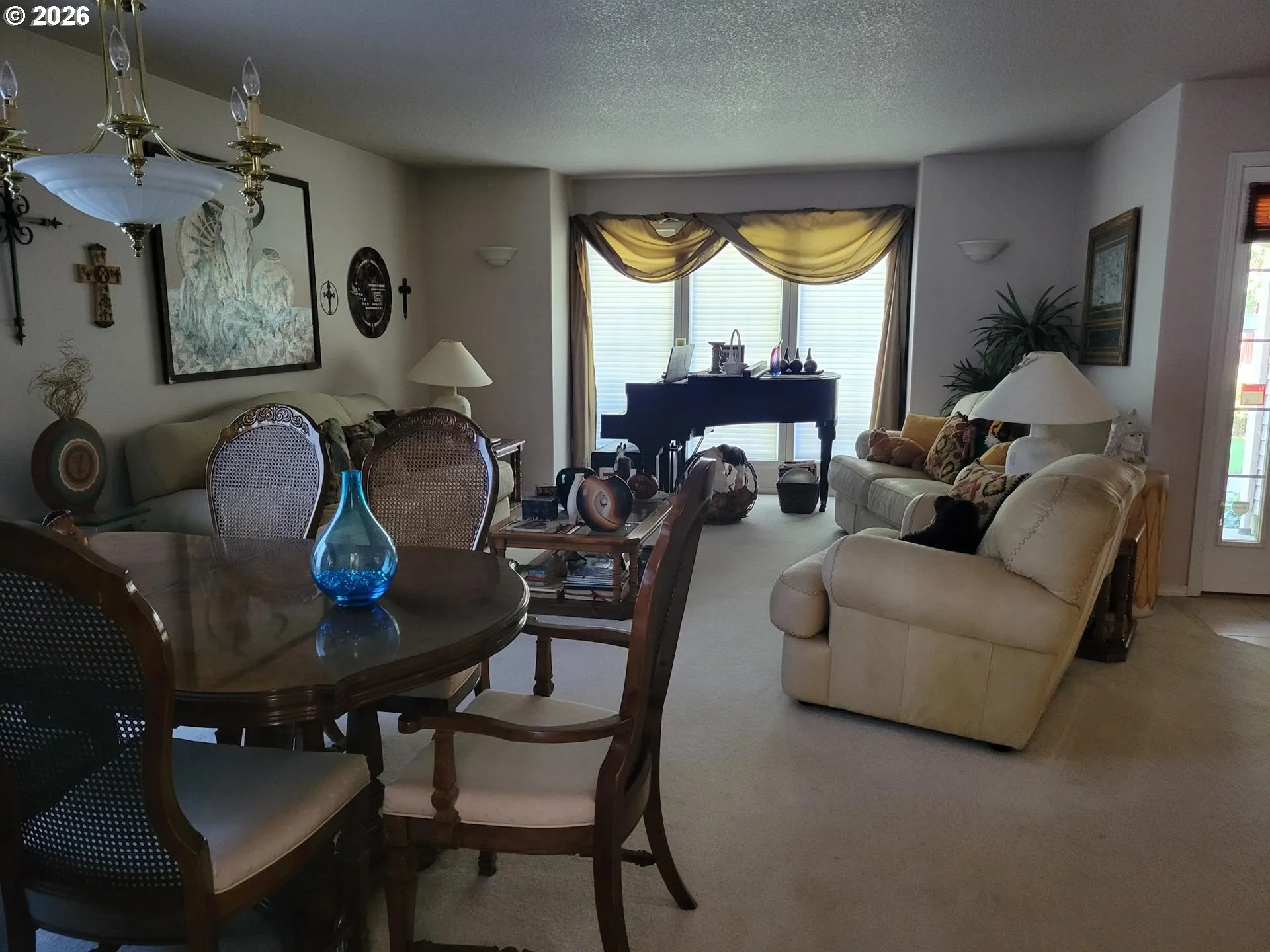 Living Room/Dining Room