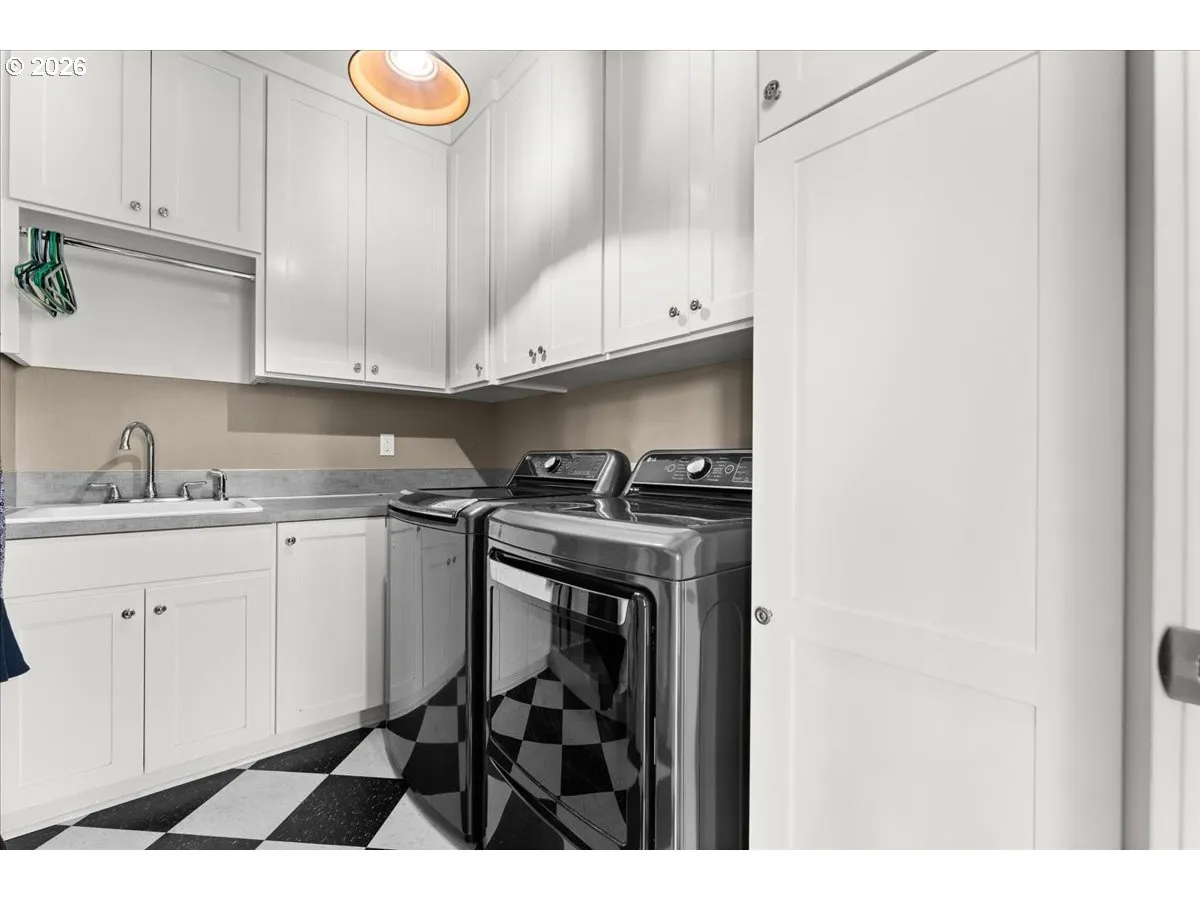 Laundry-Main