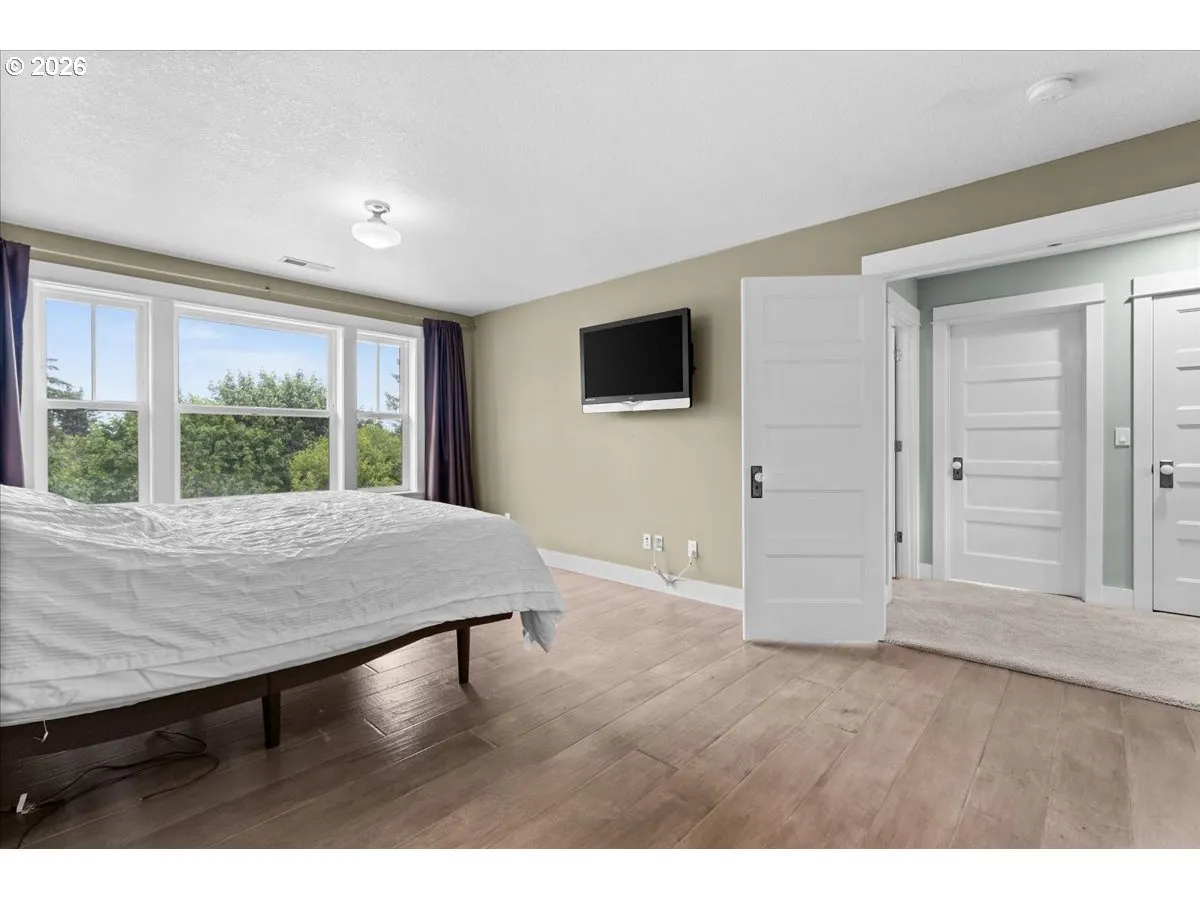 Owner's Suite Bedroom-Upper