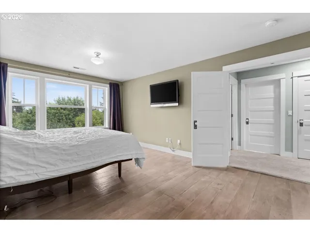Owner's Suite Bedroom-Upper