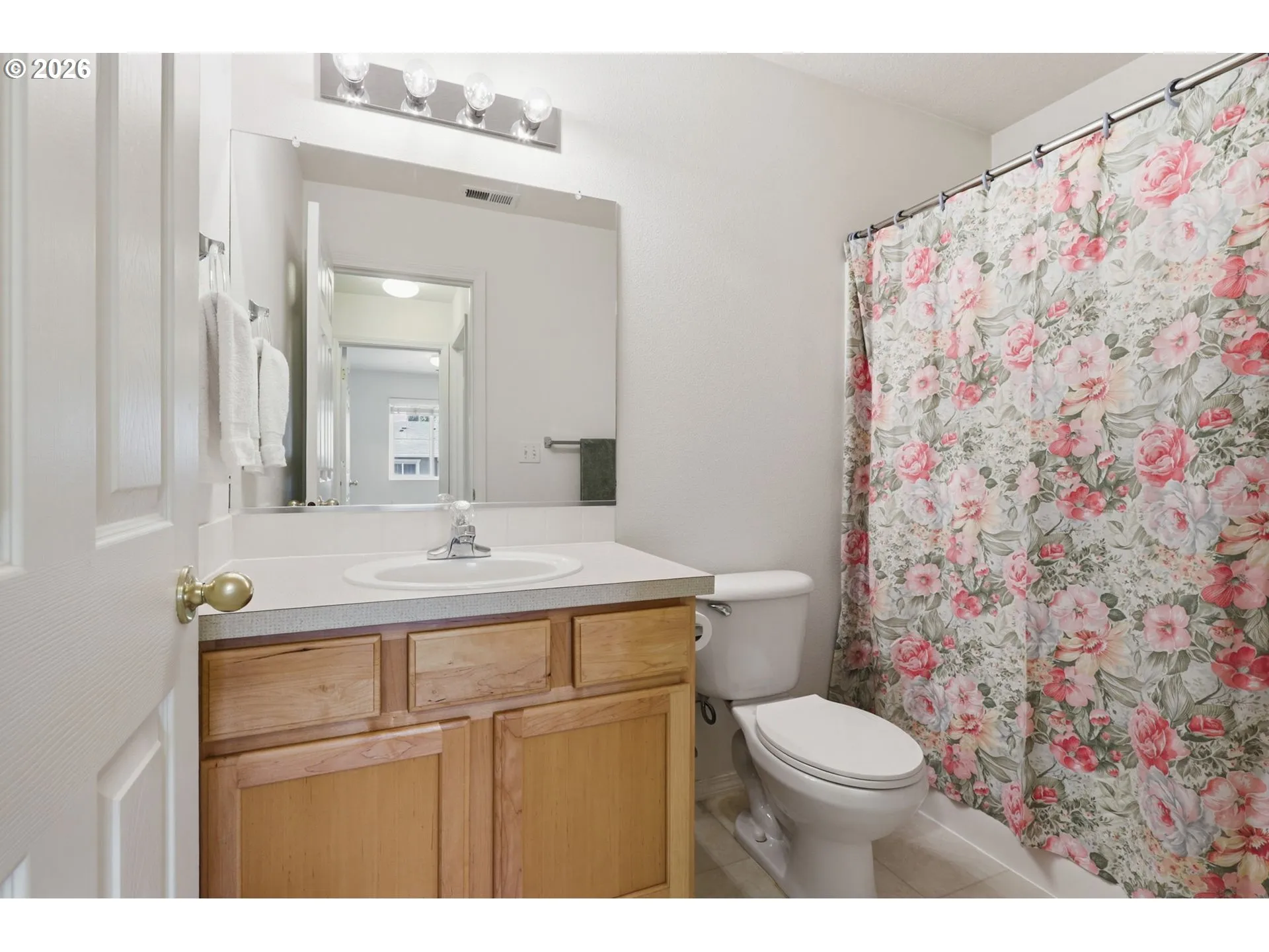 Bathroom-Upper