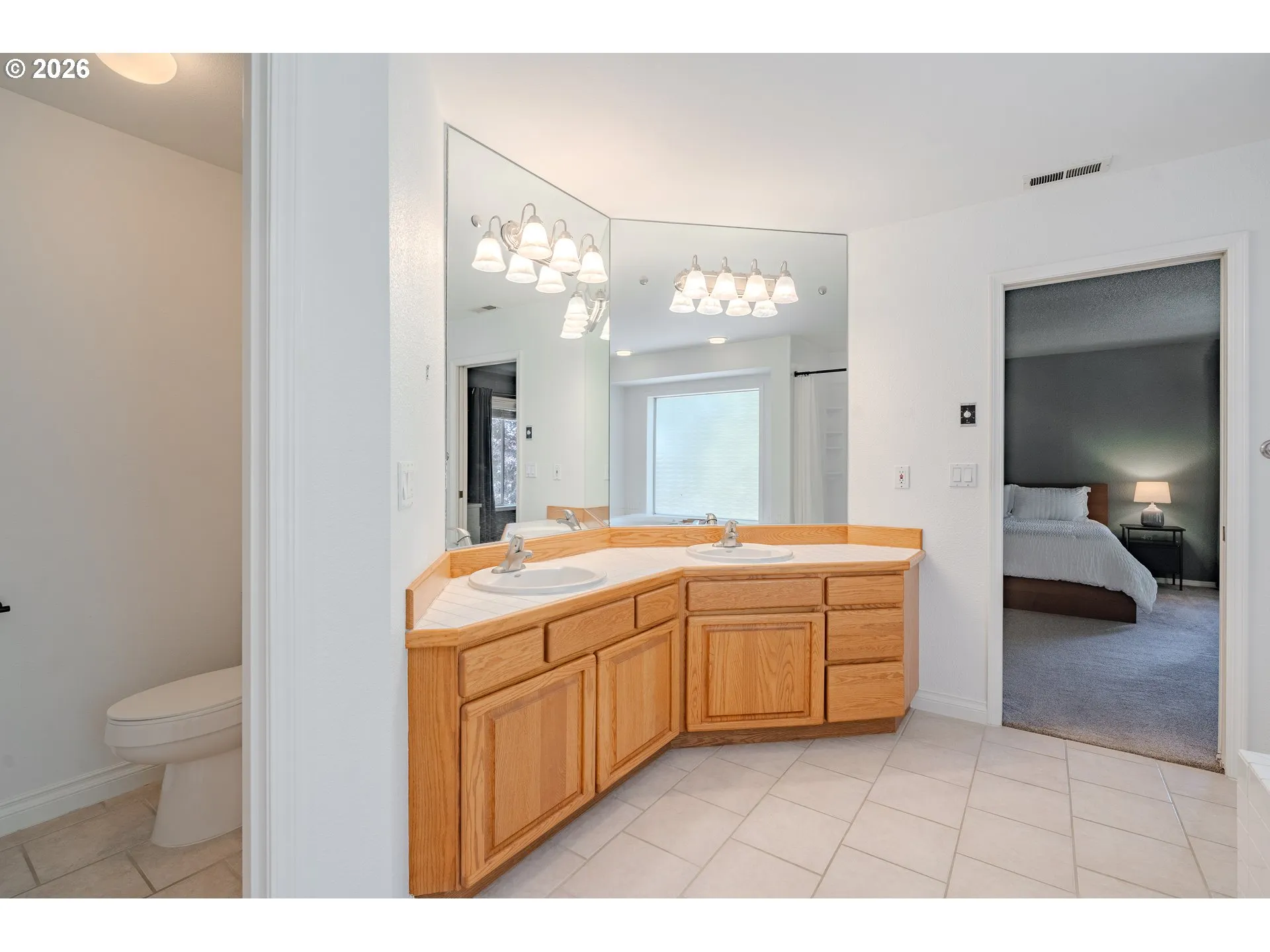 Bathroom, Attached-Double Sinks