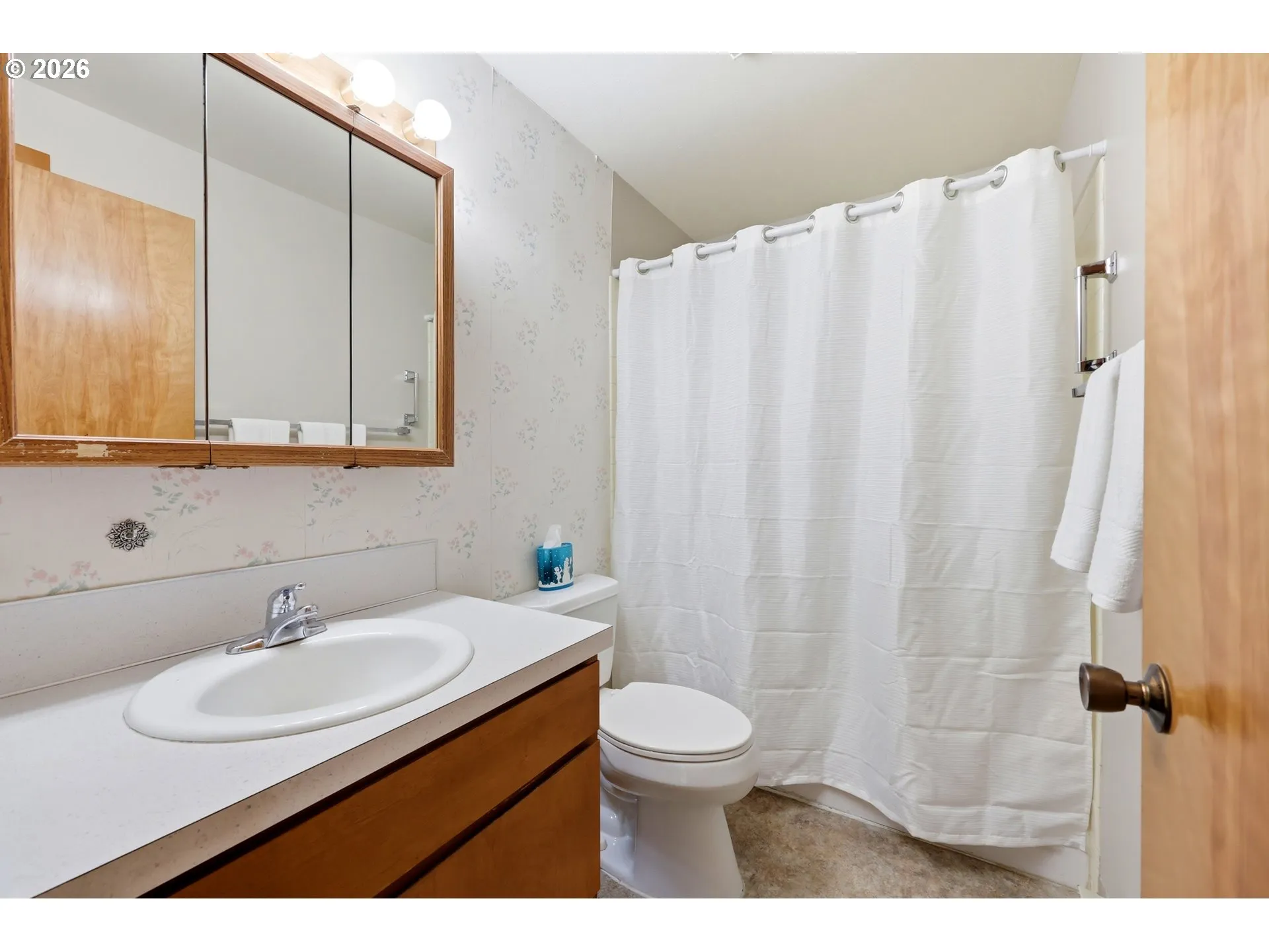 Bathroom-Hall