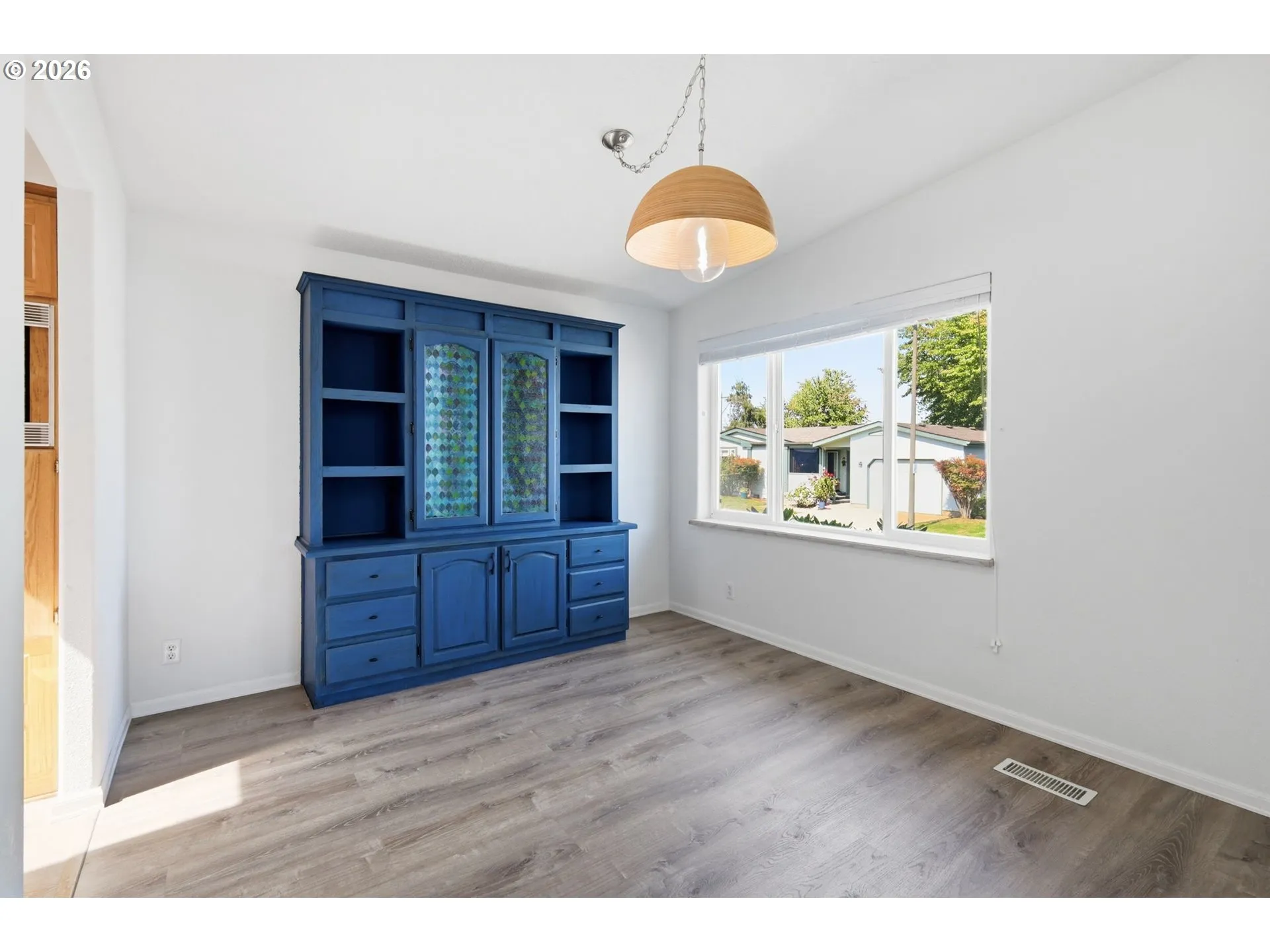 Dining Room-Built-In Cabinets