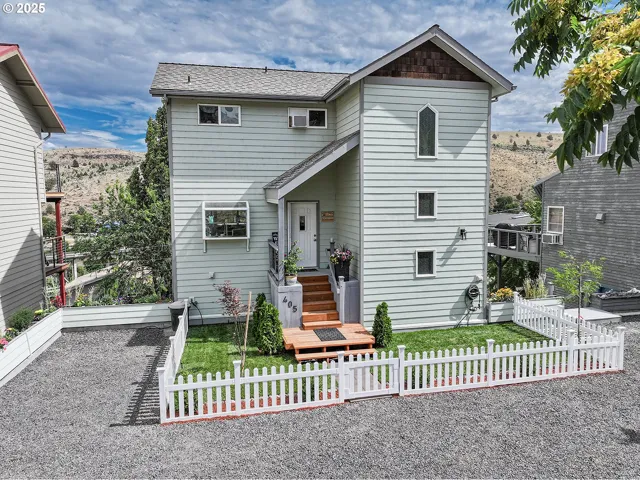 Yard-Front
