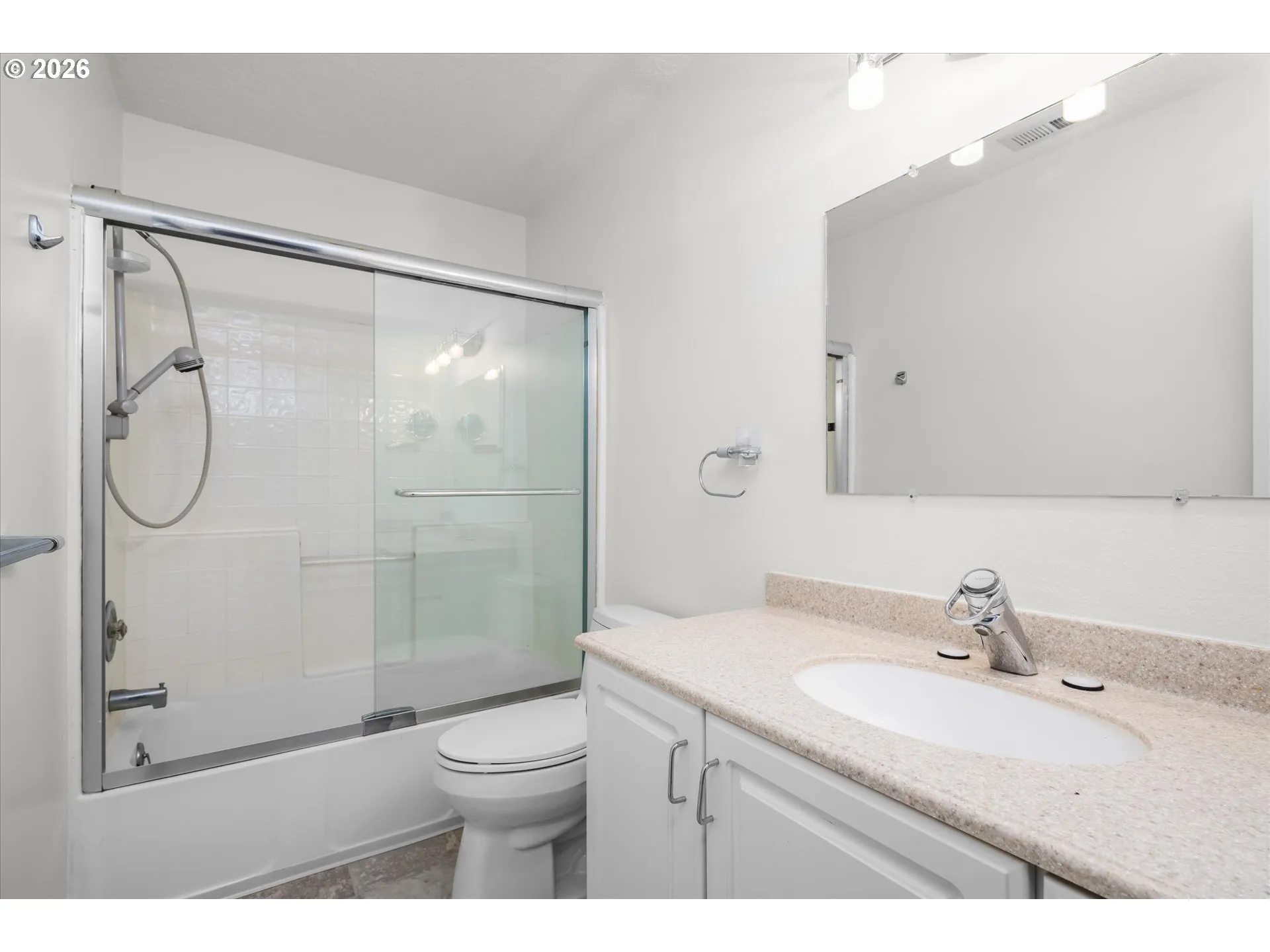 Bathroom-Upper