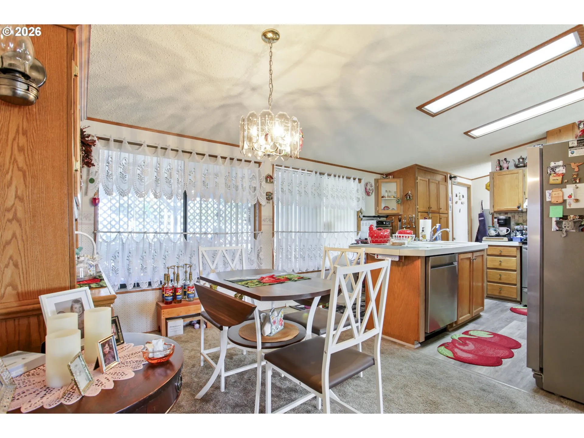 Kitchen-Eating Area