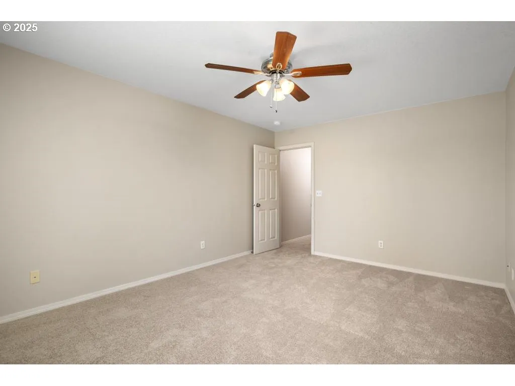 Primary Bedroom-Ceiling Fan