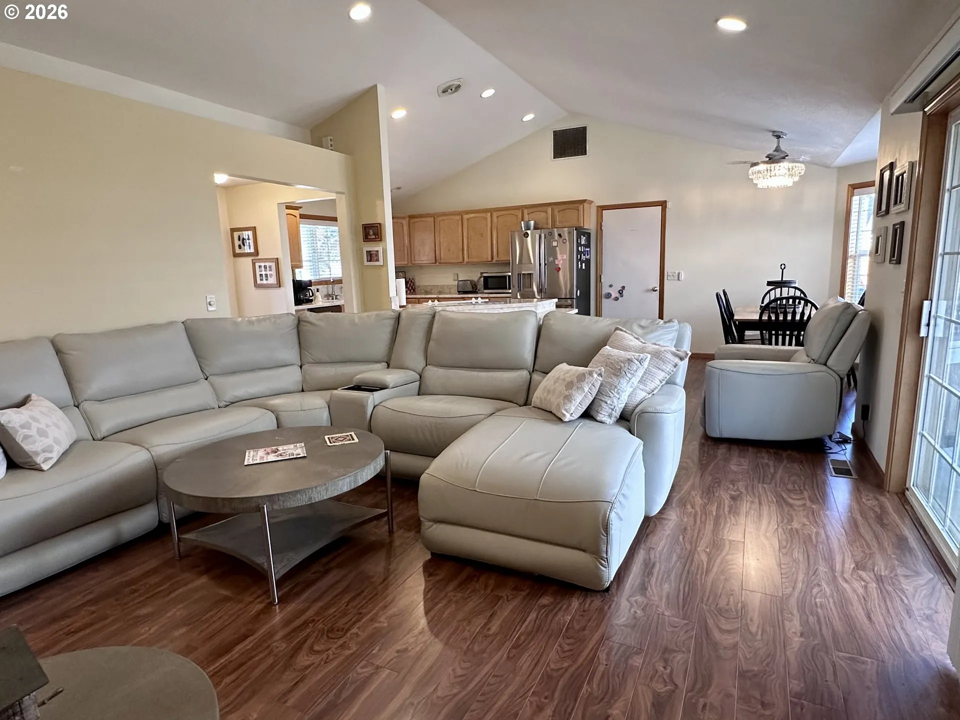 Living Room-Vaulted Ceilings