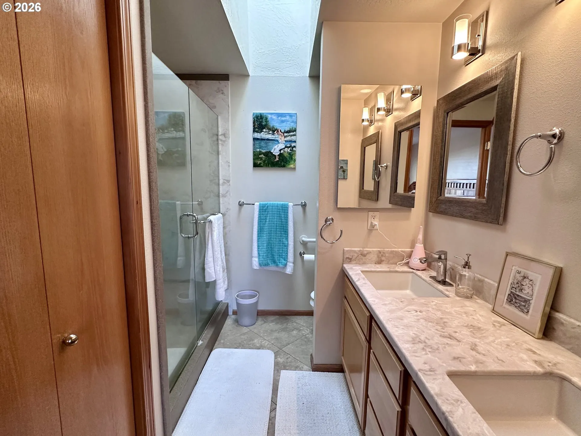 Primary Bedroom-Attached Bathroom