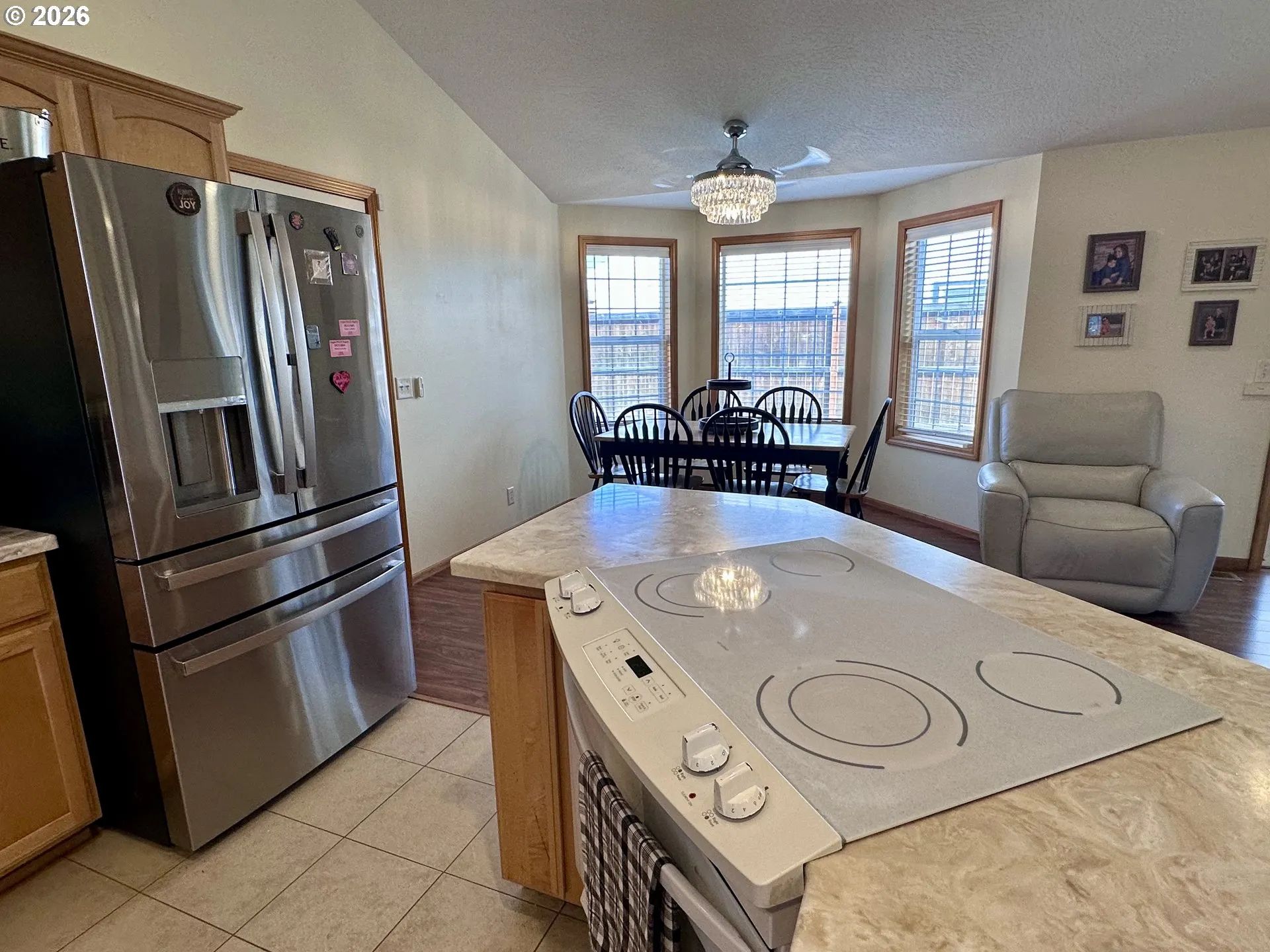 Kitchen-Cooking Island