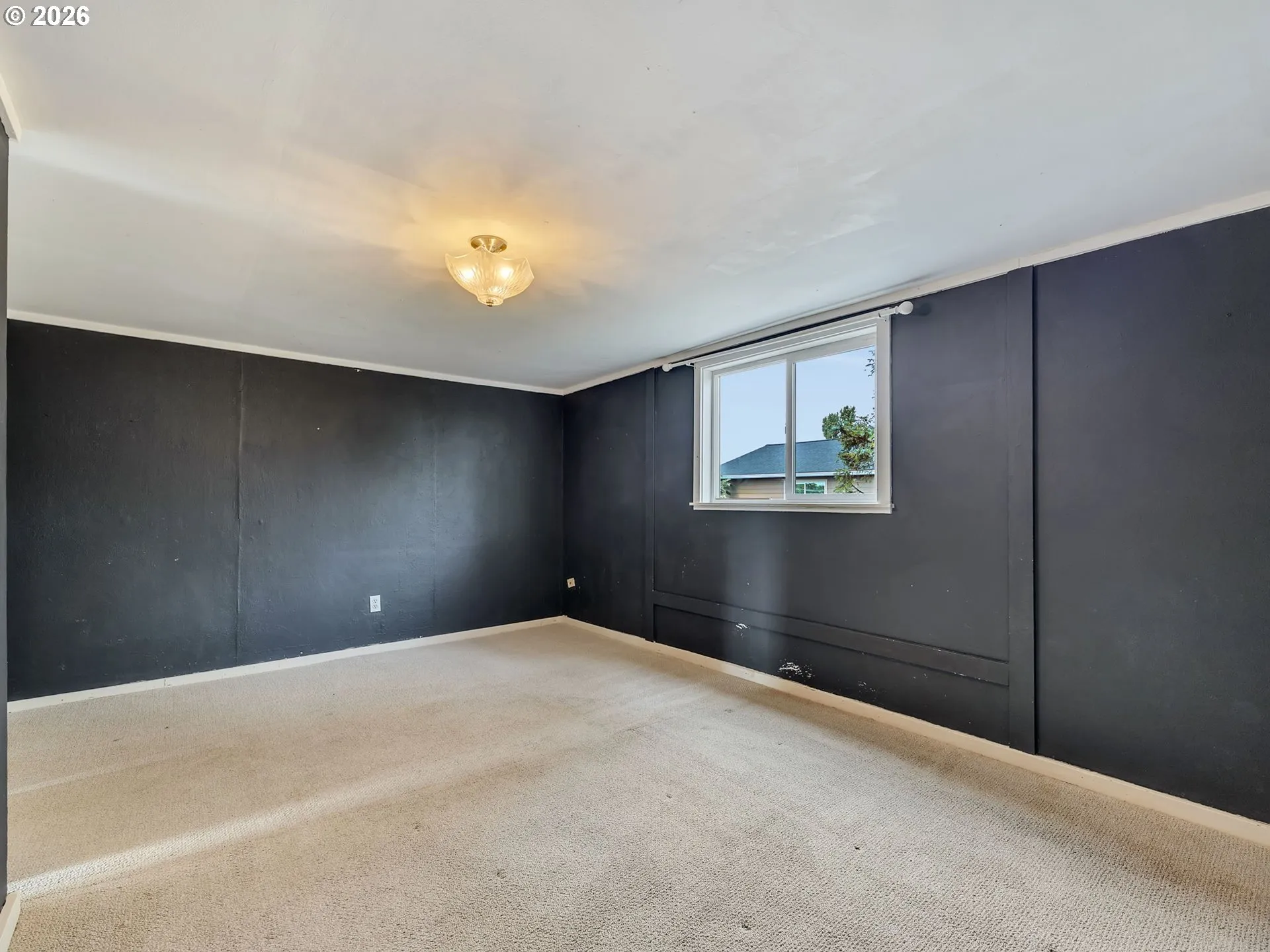 Bedroom, Primary