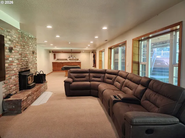 Family Room-Lower