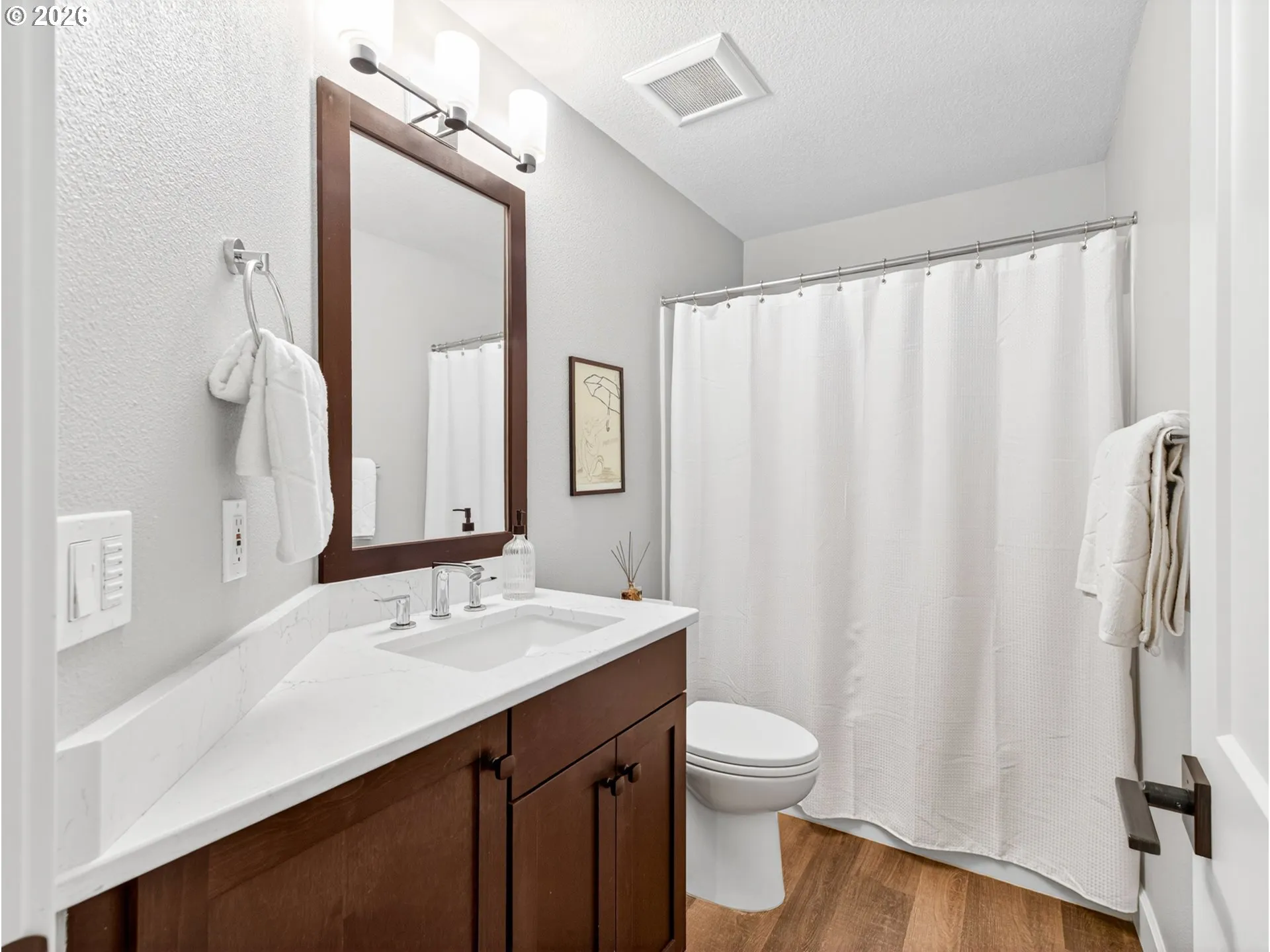 Bathroom-Upper