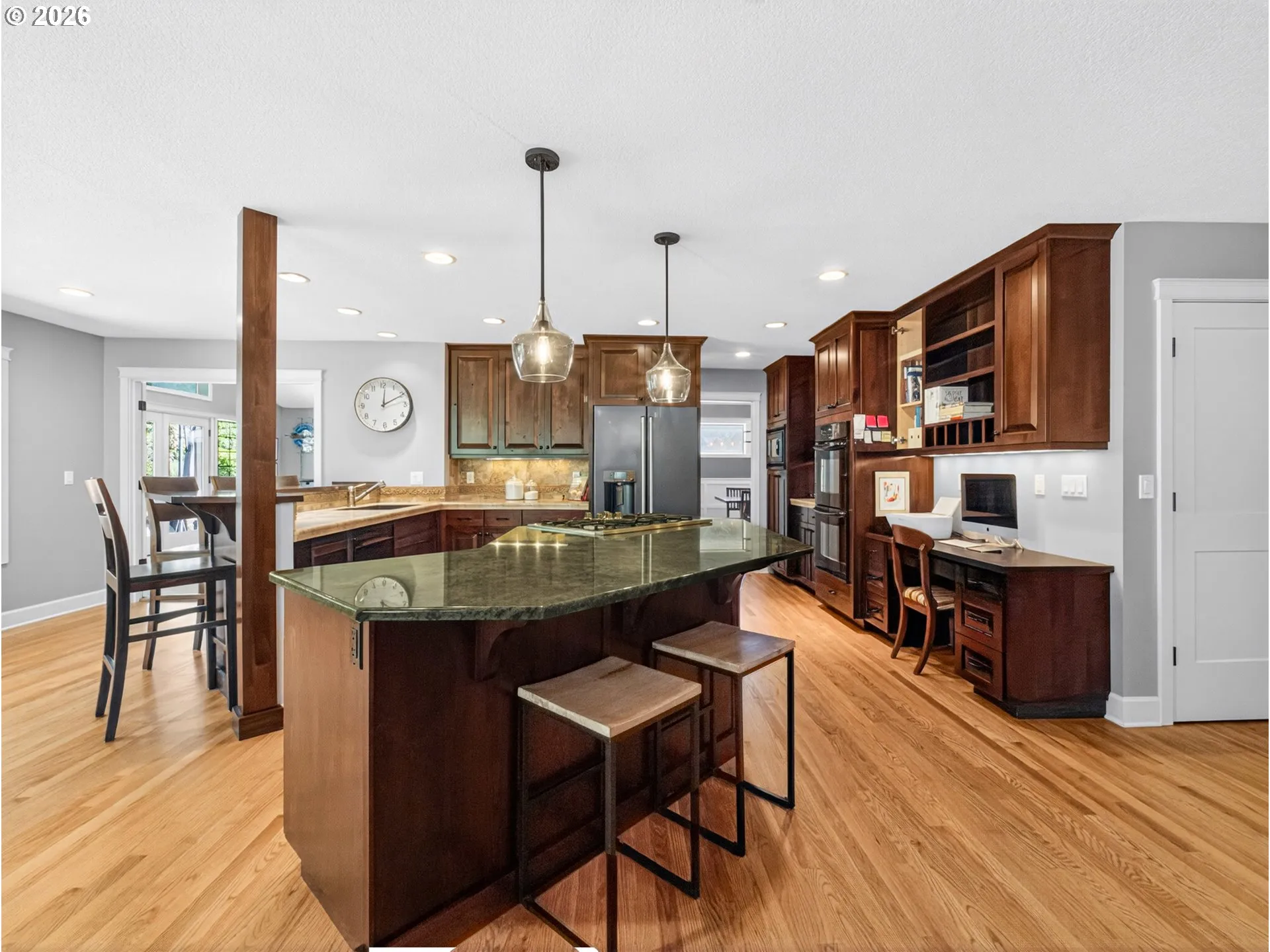 Kitchen-Island