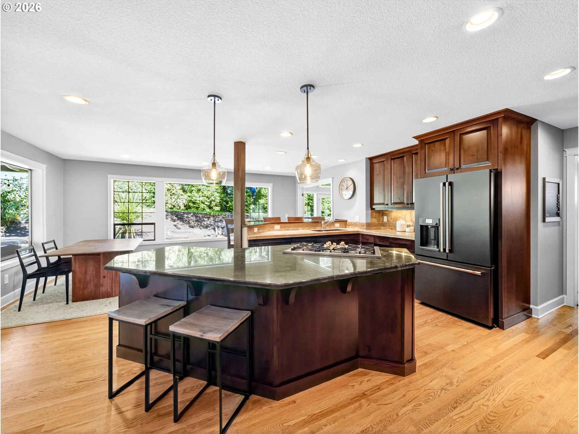 Kitchen-Cooking Island
