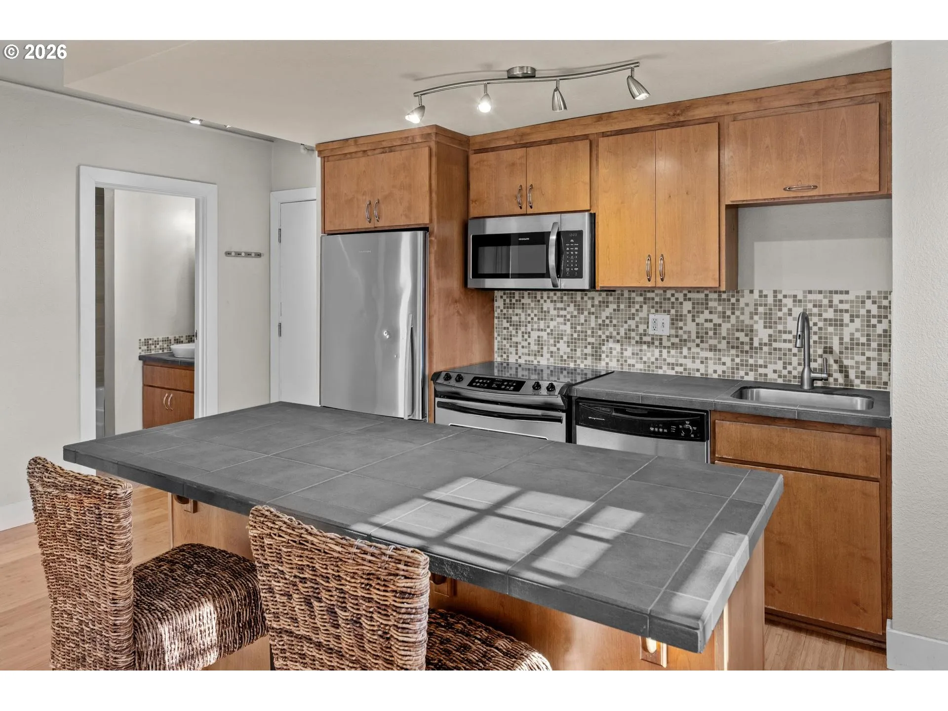 Kitchen-Island