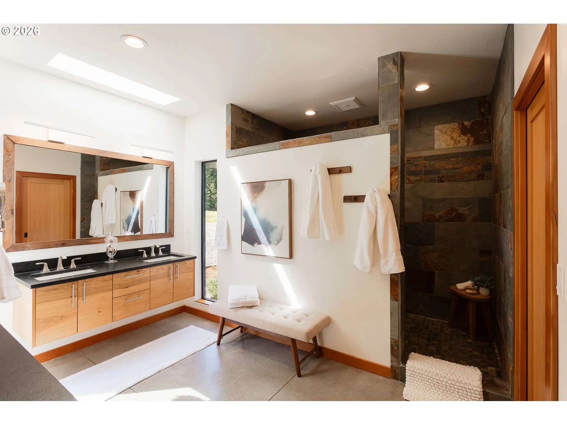 Bathroom-Walk in Shower