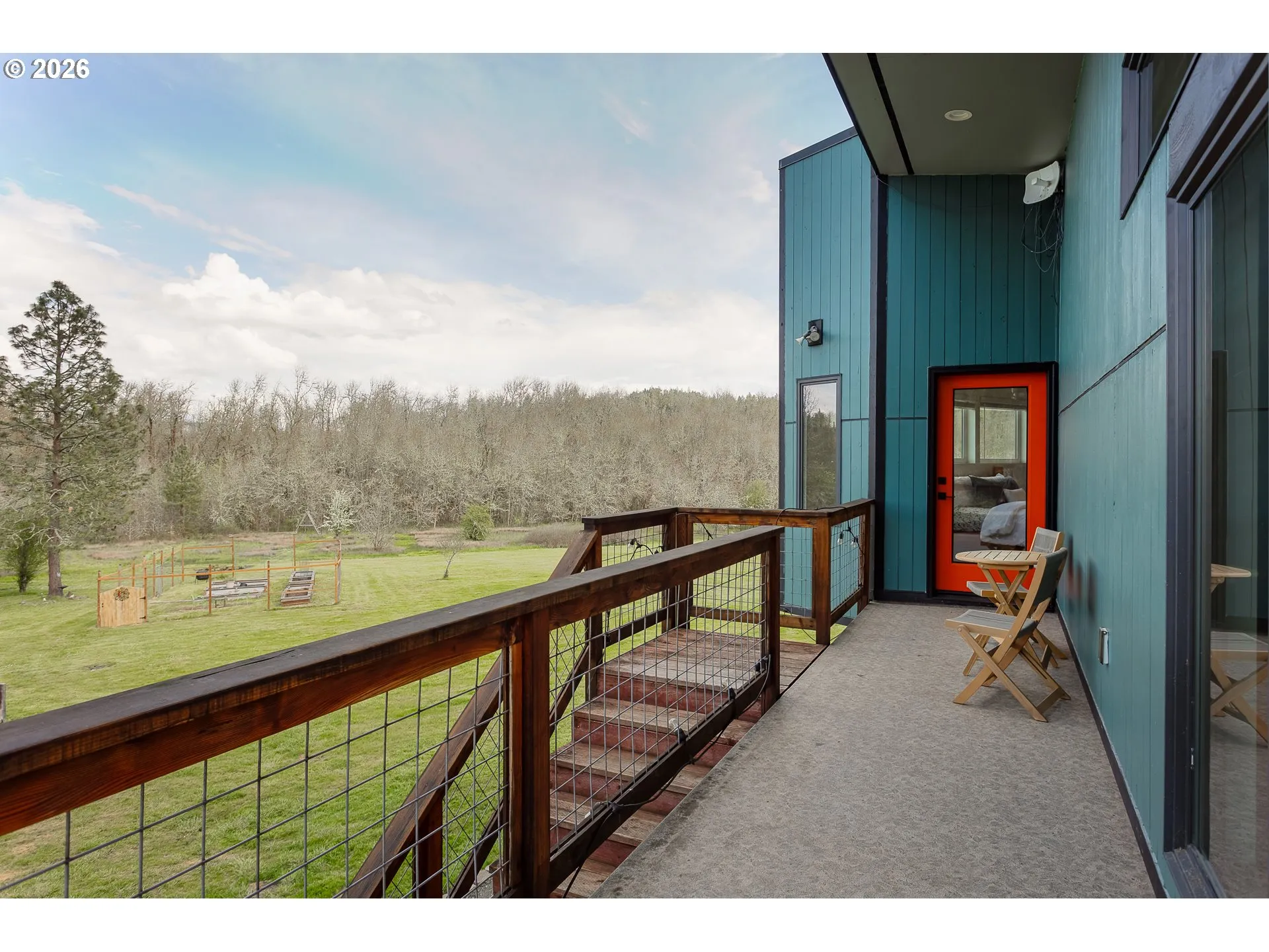 Balcony-Covered