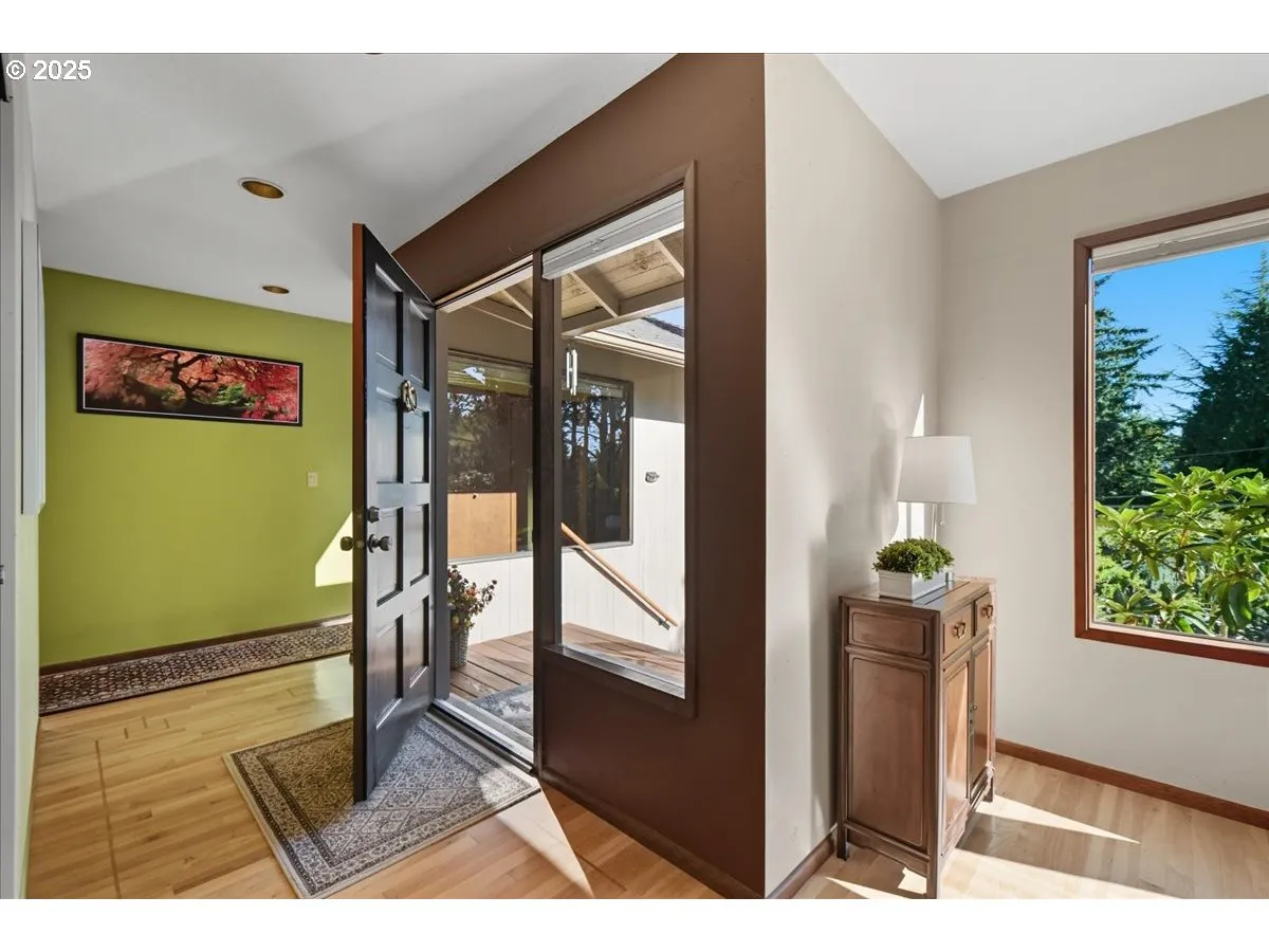 Entrance/Foyer