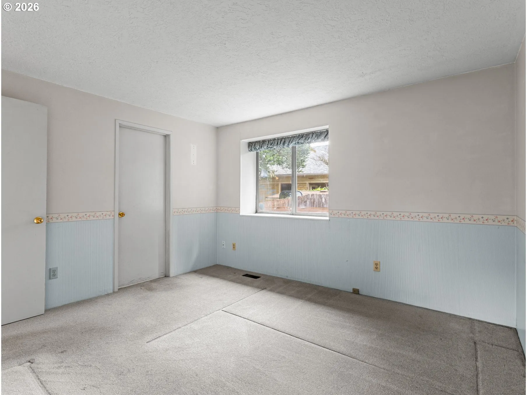 Bedroom, Primary