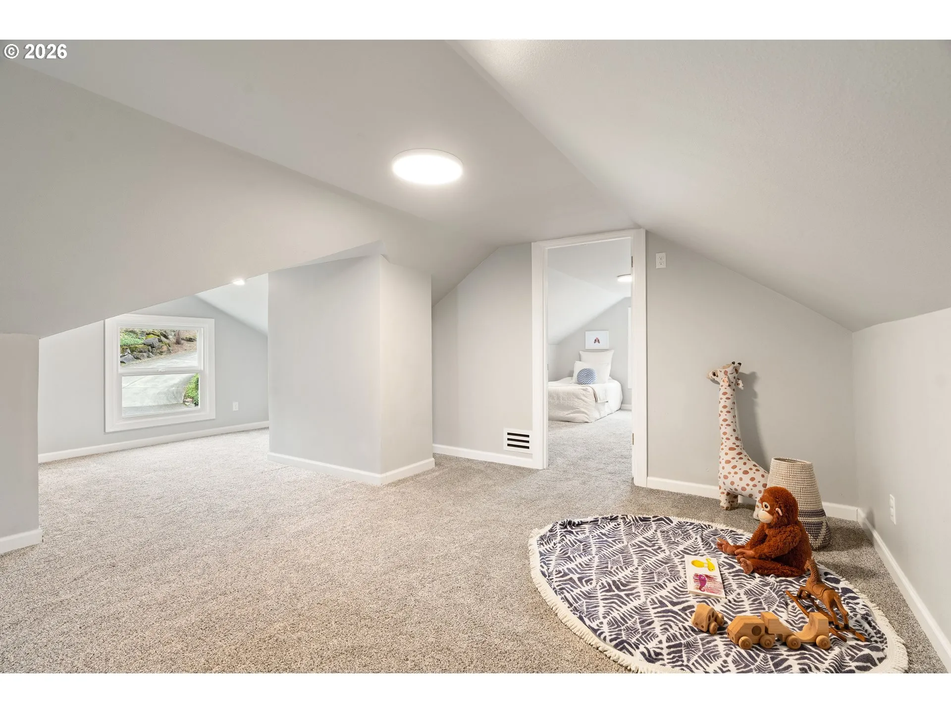 Bonus Room-Upper