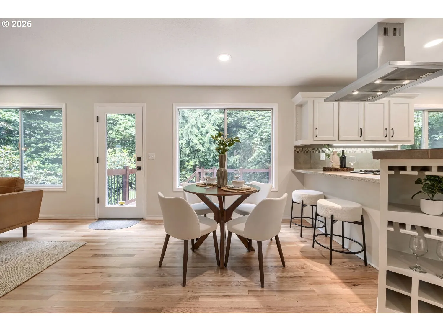 Kitchen/Nook-Eating Area