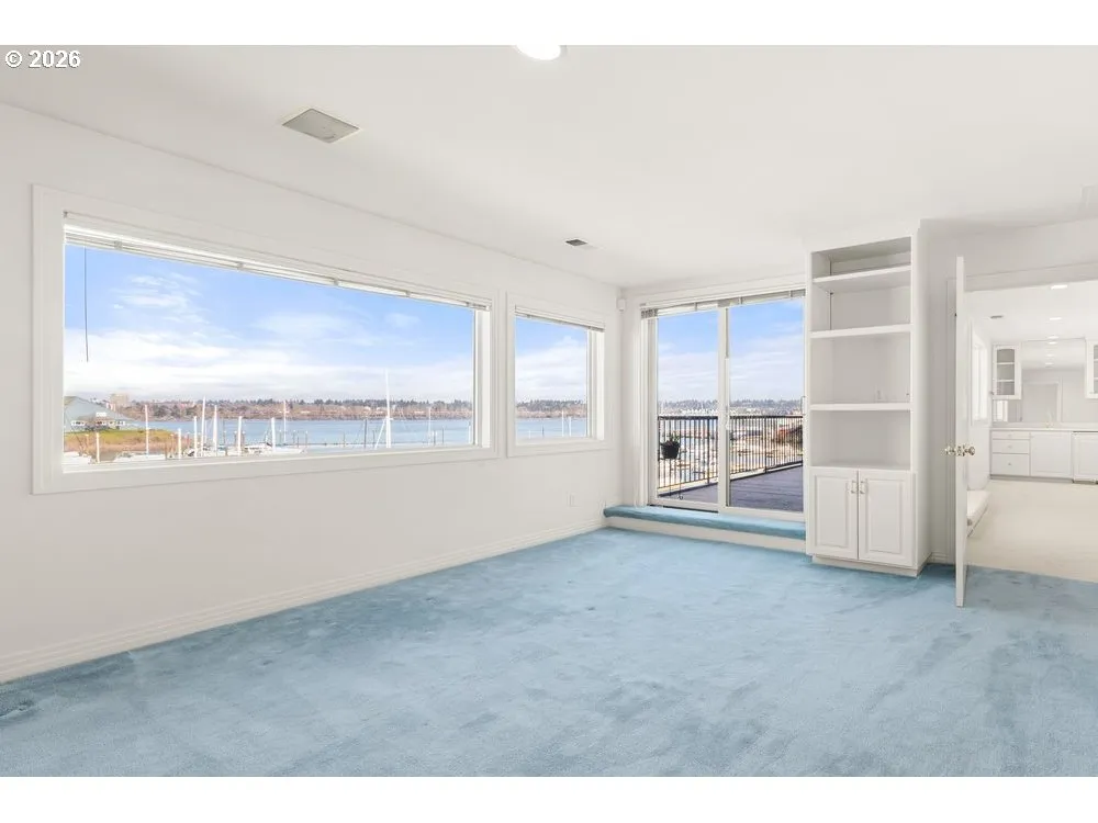 Owner's Suite Bedroom-Upper